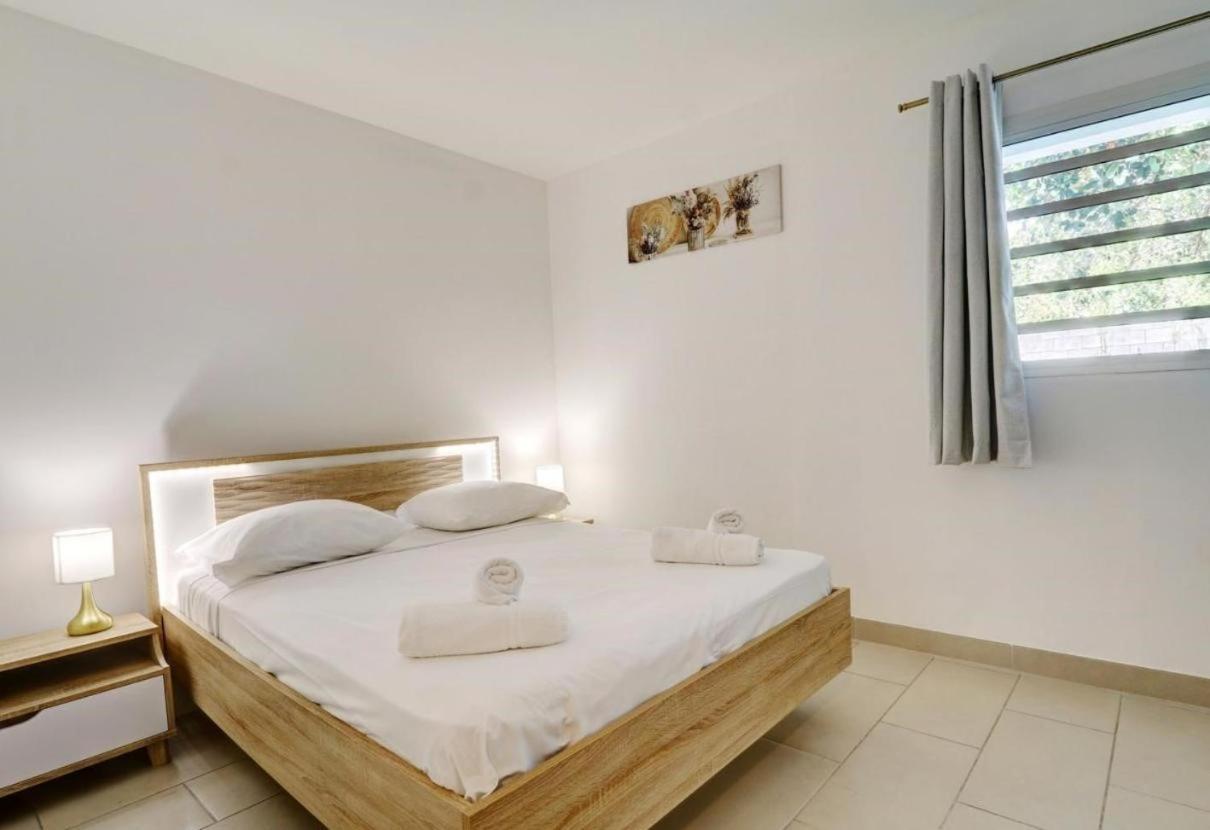Apartamento Charme Du Nord 2 Sainte-Clotilde Exterior foto